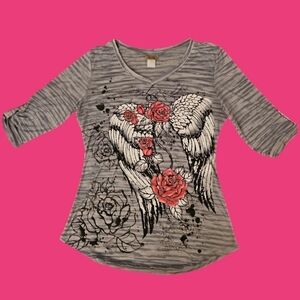 3/$30 EVER BLUE Y2k Fairycore Lightweight Gray Angel Wing Rose V-Neck Top